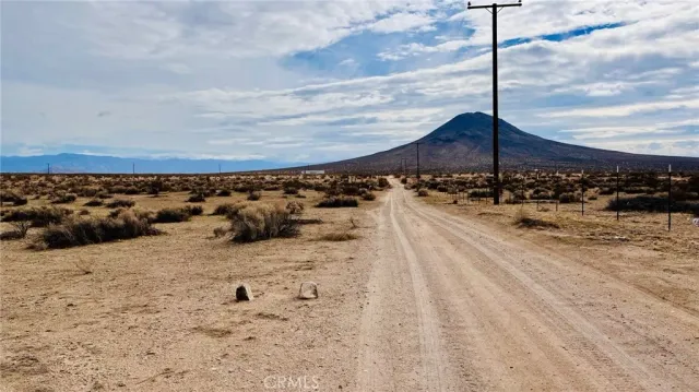 $99,990 | 47229227 Harris Road, St. Paul, MN 55124