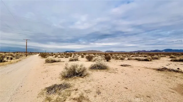 $99,990 | 47229227 Harris Road, St. Paul, MN 55124