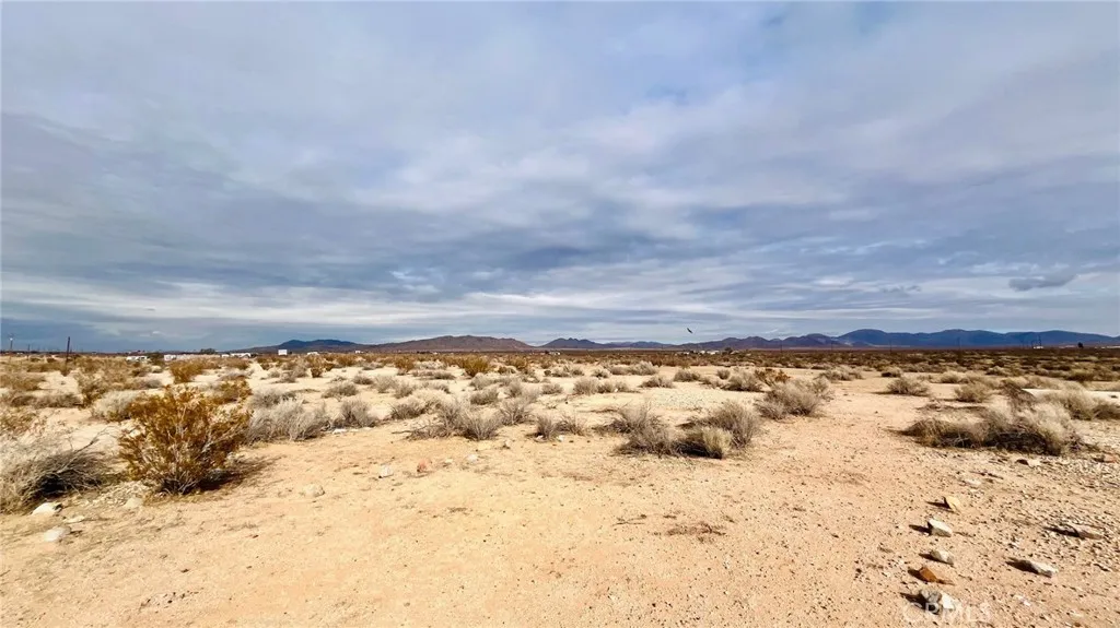 47229227 Harris Road St. Paul, MN 55124 - Photo 19 of 32 a view of ocean