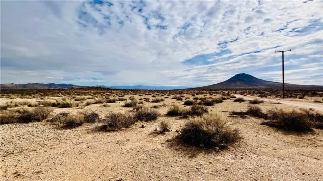 $99,990 | 47229227 Harris Road, St. Paul, MN 55124