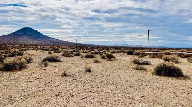 $99,990 | 47229227 Harris Road, St. Paul, MN 55124