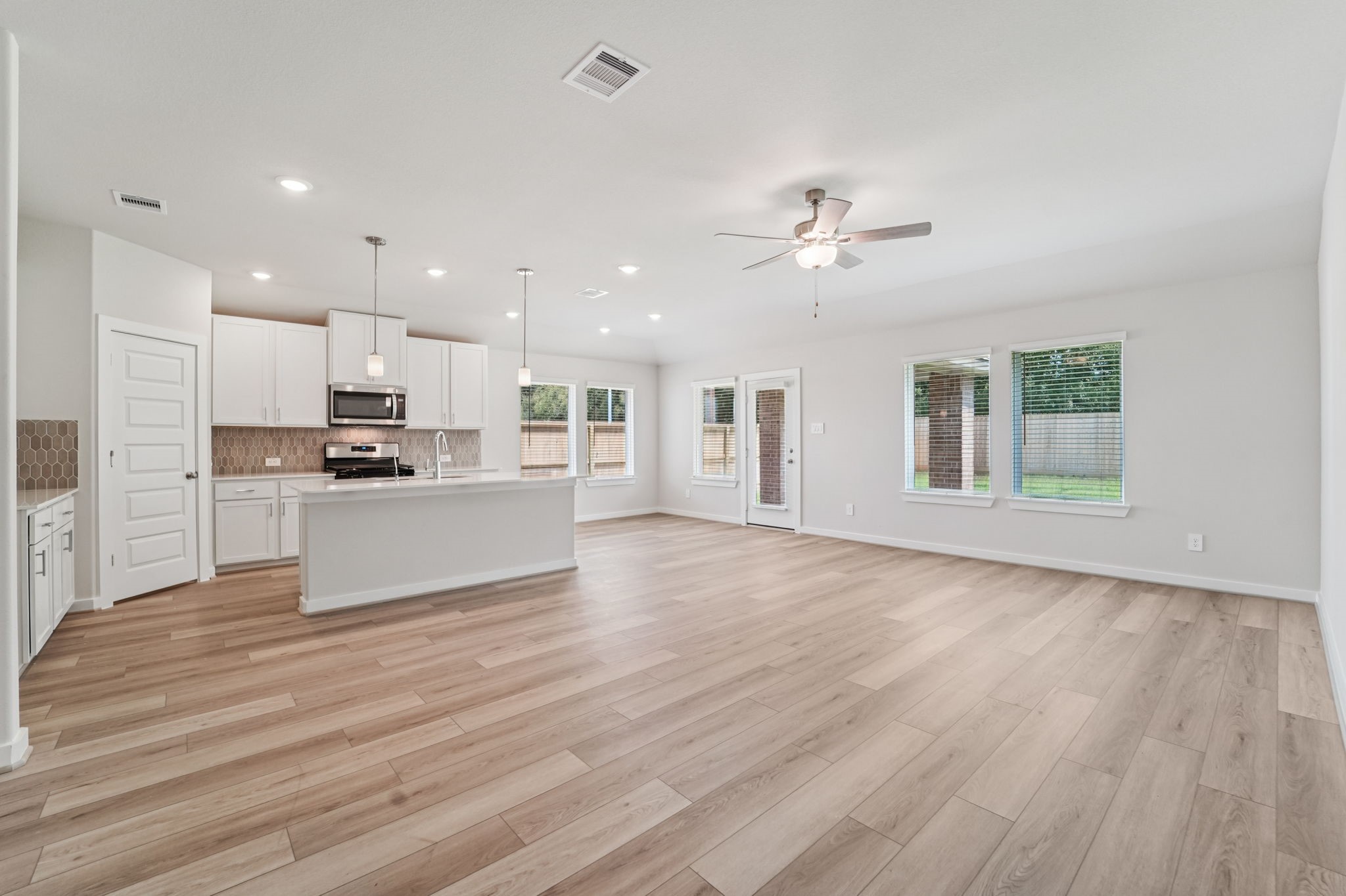 1680 Hopson Ranch Drive Conroe, TX 77301 - Photo 11 of 40