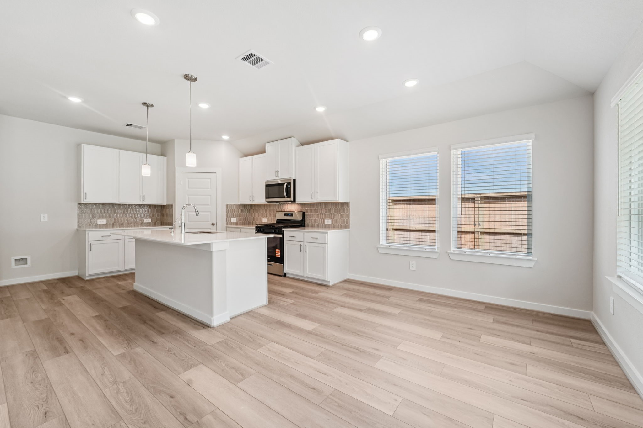 1680 Hopson Ranch Drive Conroe, TX 77301 - Photo 12 of 40