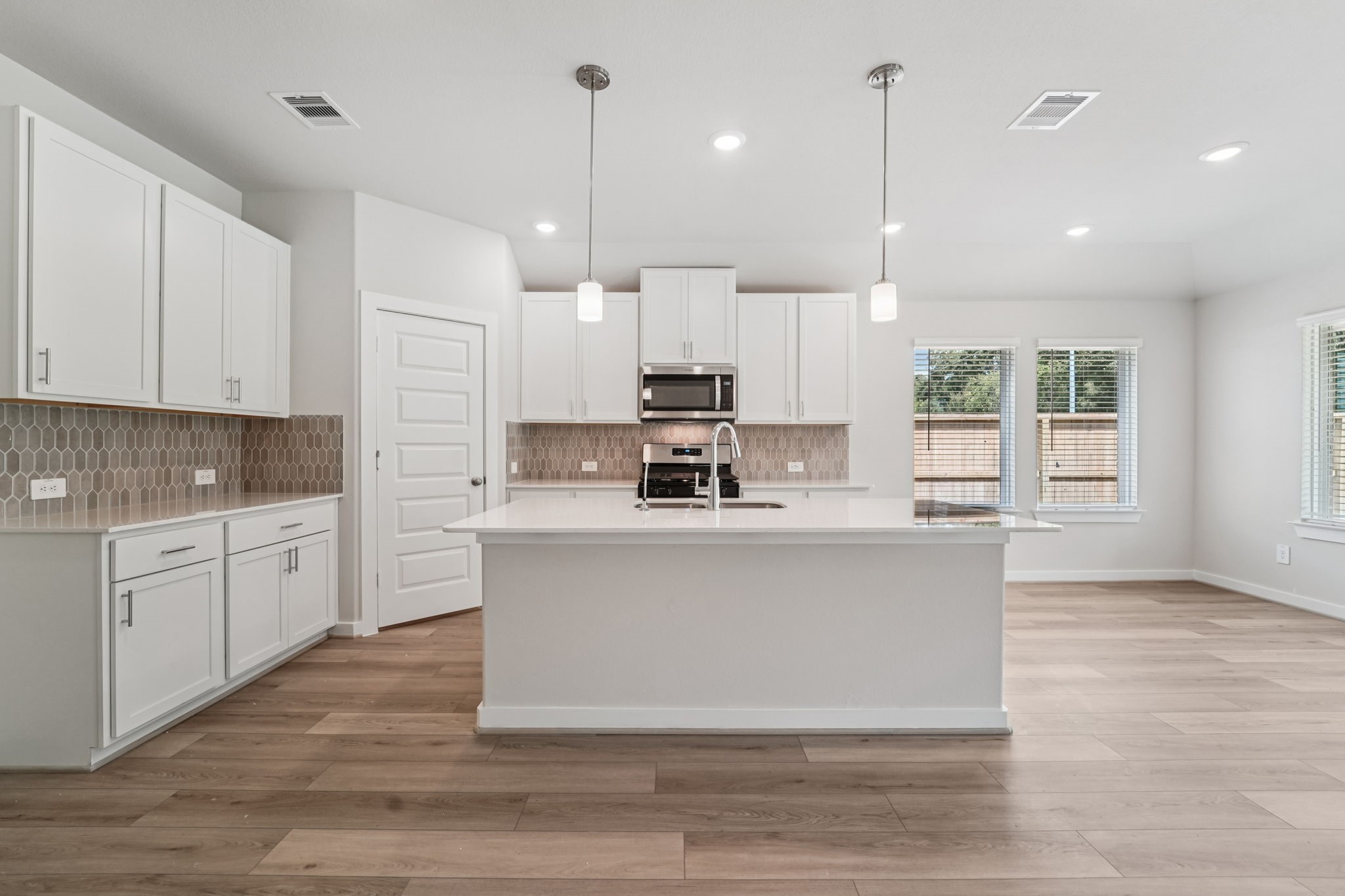 1680 Hopson Ranch Drive Conroe, TX 77301 - Photo 14 of 40