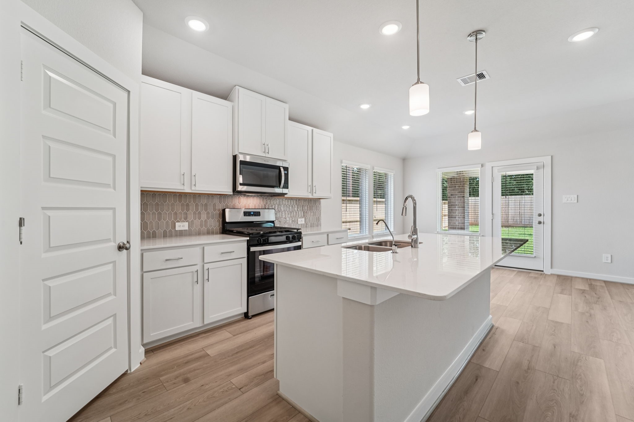 1680 Hopson Ranch Drive Conroe, TX 77301 - Photo 15 of 40