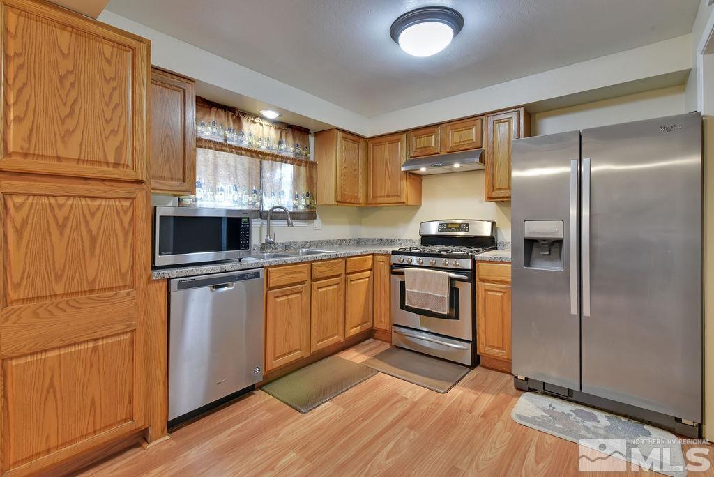 7483 Limestone Drive Reno, NV 89511 - Photo 7 of 32 Photo 7
