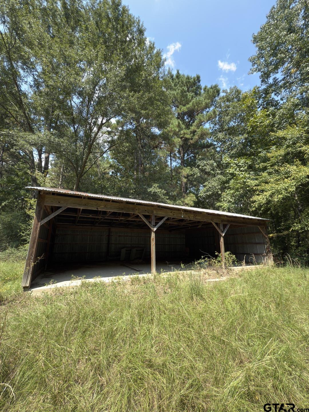 283 County Road 283 Garrison, TX 75946 - Photo 34 of 34 a view of outdoor space and yard