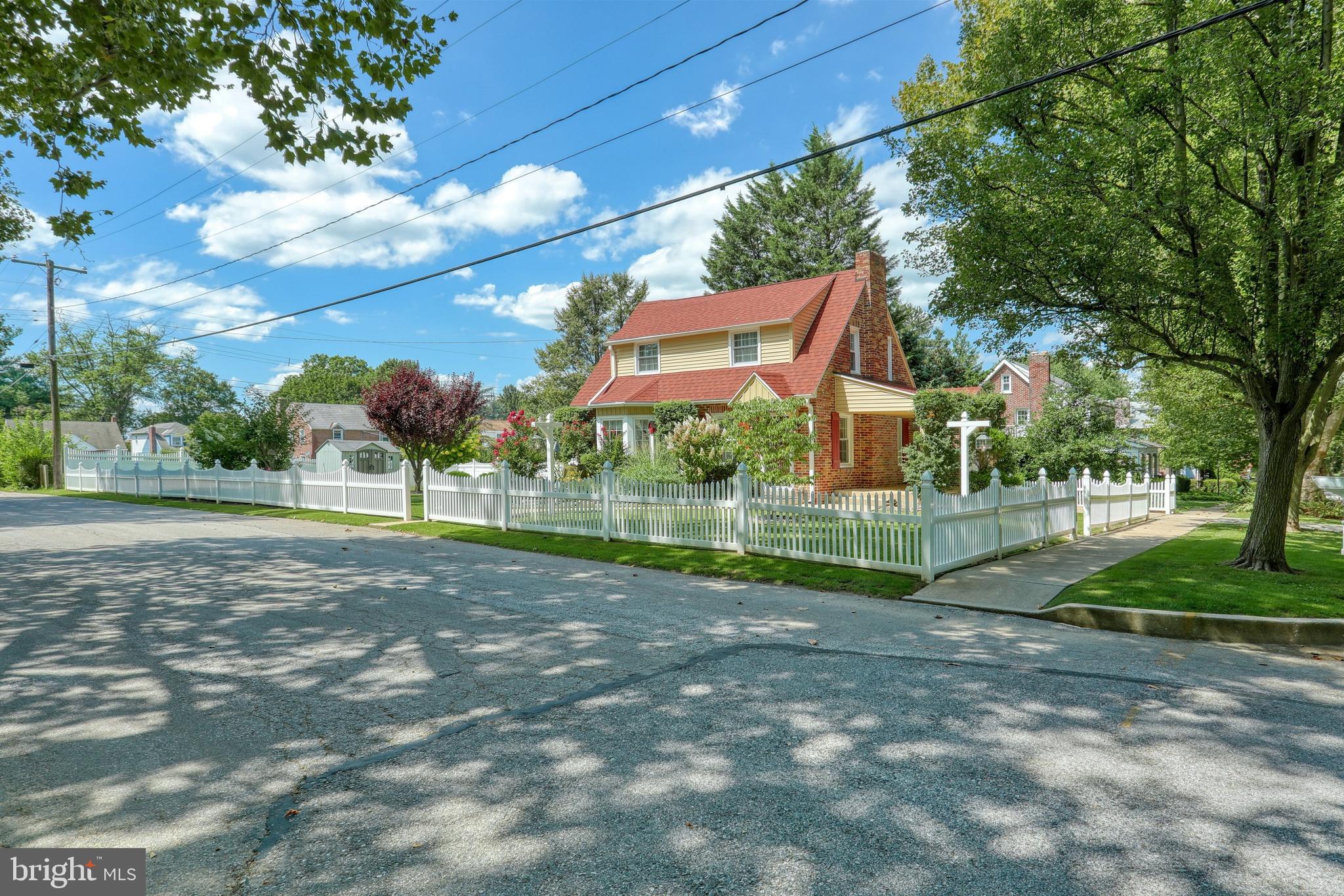 120 Lyndhurst Road York, PA 17402 - Photo 8 of 44 Gallery Image 8