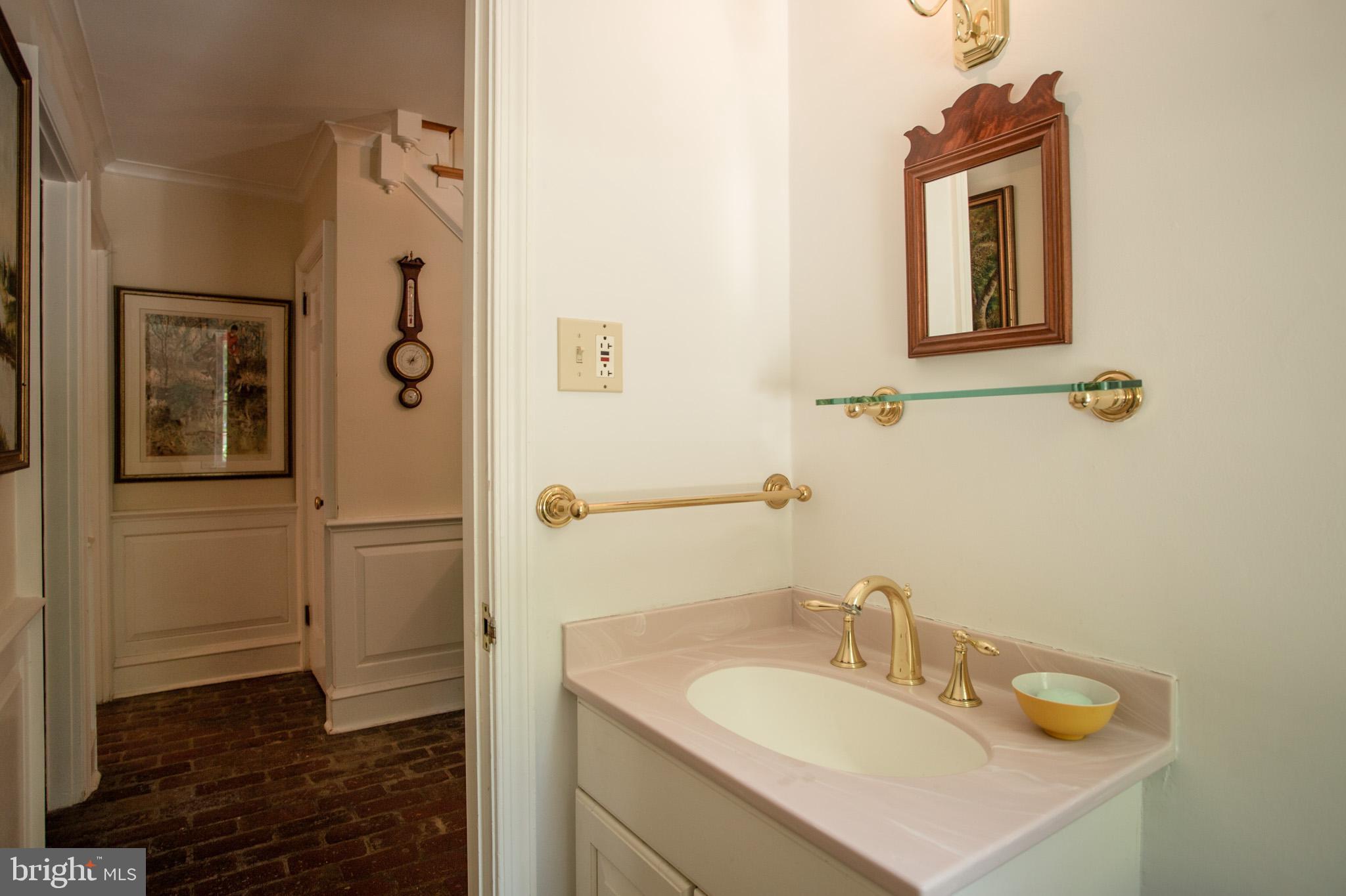 1025 Newtown Road Devon, PA 19333 - Photo 20 of 50