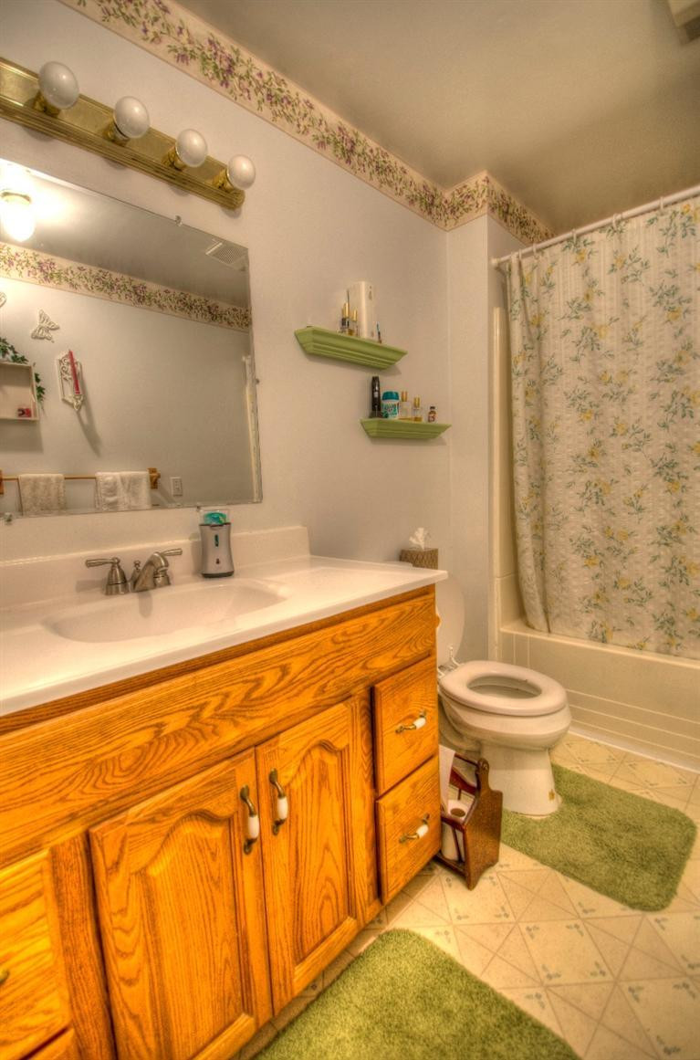 195 South Platt Road Milan, MI 48160 - Photo 8 of 11 Photo 8