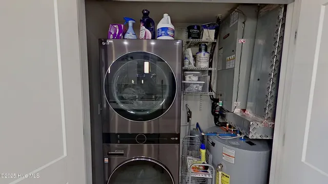 $1,950 | 10 Grace Street, Unit 605, Wilmington, NC 28401