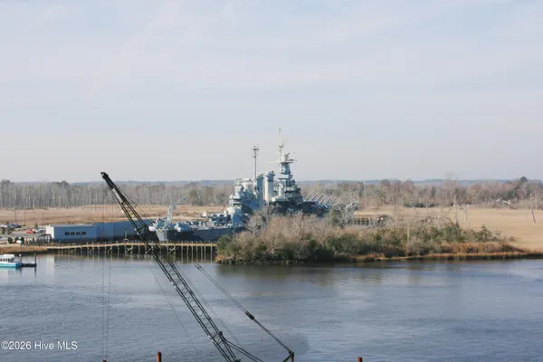 $1,750 | 10 Grace Street, Unit 605, Wilmington, NC 28401