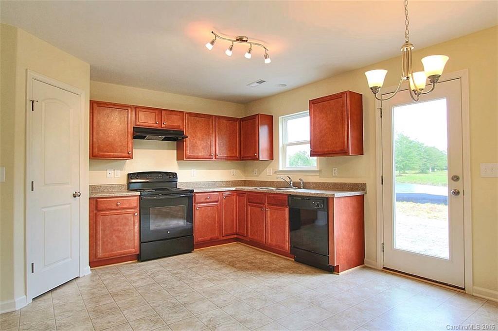 2324 Hart Road, Unit 6 Charlotte, NC 28214 - Photo 6 of 18 Gallery Image 6