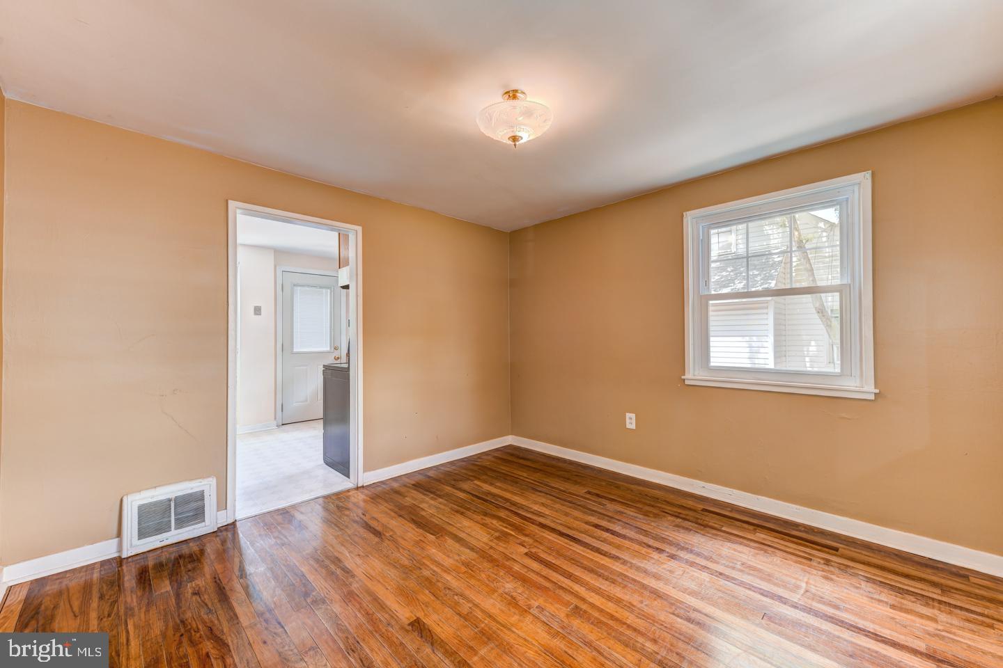 82 East Swamp Road Doylestown, PA 18901 - Photo 6 of 23 Gallery Image 6