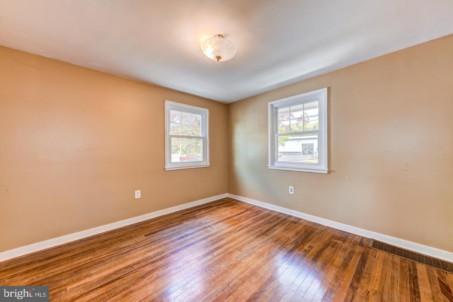 82 East Swamp Road Doylestown, PA 18901 - Photo 9 of 23 Gallery Image 9
