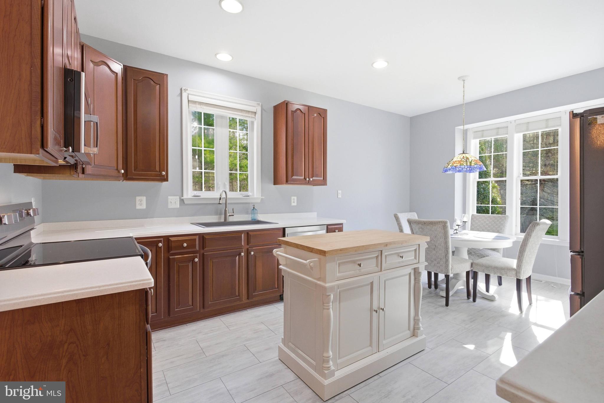 13490 Ryton Ridge Lane Gainesville, VA 20155 - Photo 6 of 79 Gallery Image 6