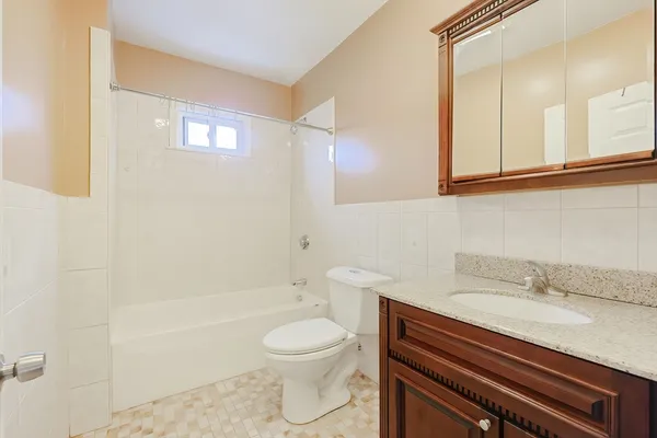 $3,800 | 8 Tacoma Street, Lynn, MA 01905