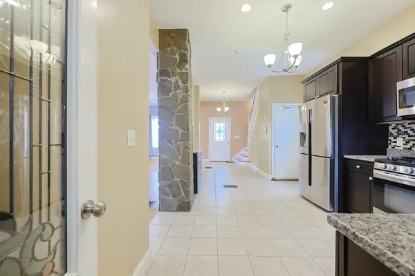 $3,800 | 8 Tacoma Street, Lynn, MA 01905