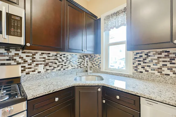 $3,800 | 8 Tacoma Street, Lynn, MA 01905