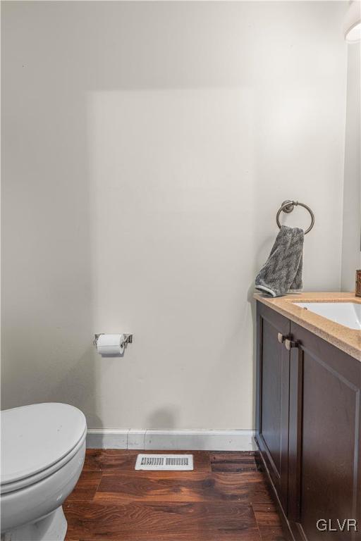2512 Penns Ridge Boulevard Easton, PA 18040 - Photo 2 of 17 a bathroom with a granite countertop sink and toilet