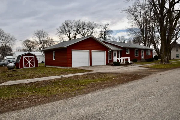 $199,000 | 748 Spruce Street, Ocheyedan, IA 51354