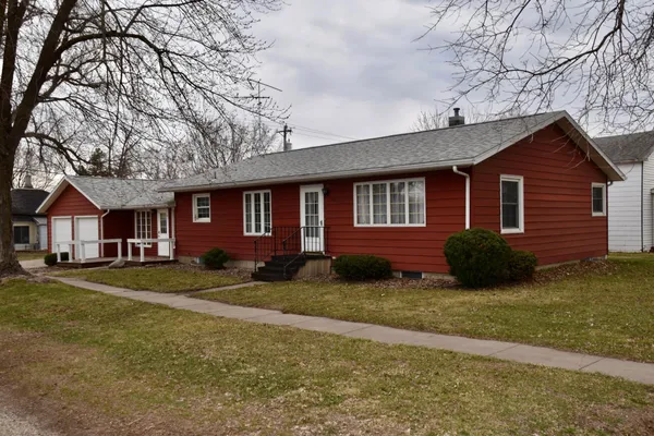 $199,000 | 748 Spruce Street, Ocheyedan, IA 51354