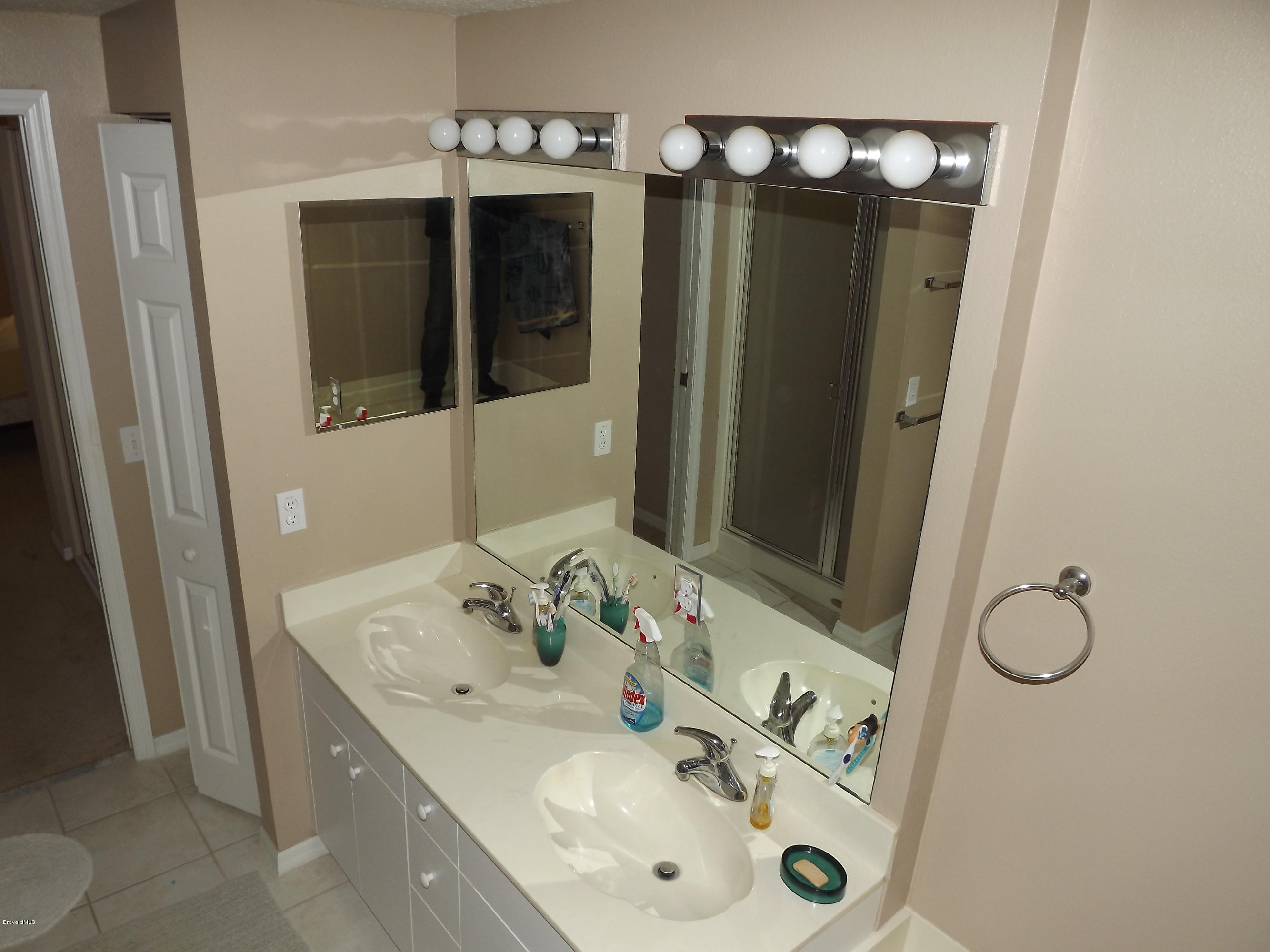 102 Riverside Drive, Unit 404 Cocoa, FL 32922 - Photo 20 of 29 Master Bathroom