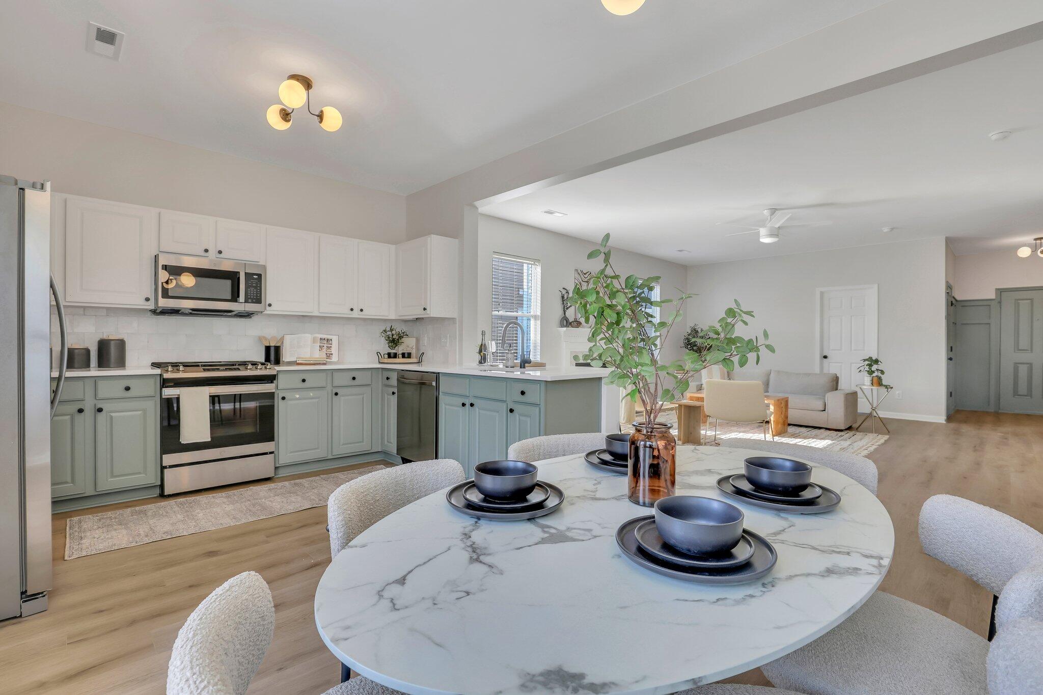 3113 Cold Harbor Way Charleston, SC 29414 - Photo 8 of 24 Dining & kitchen