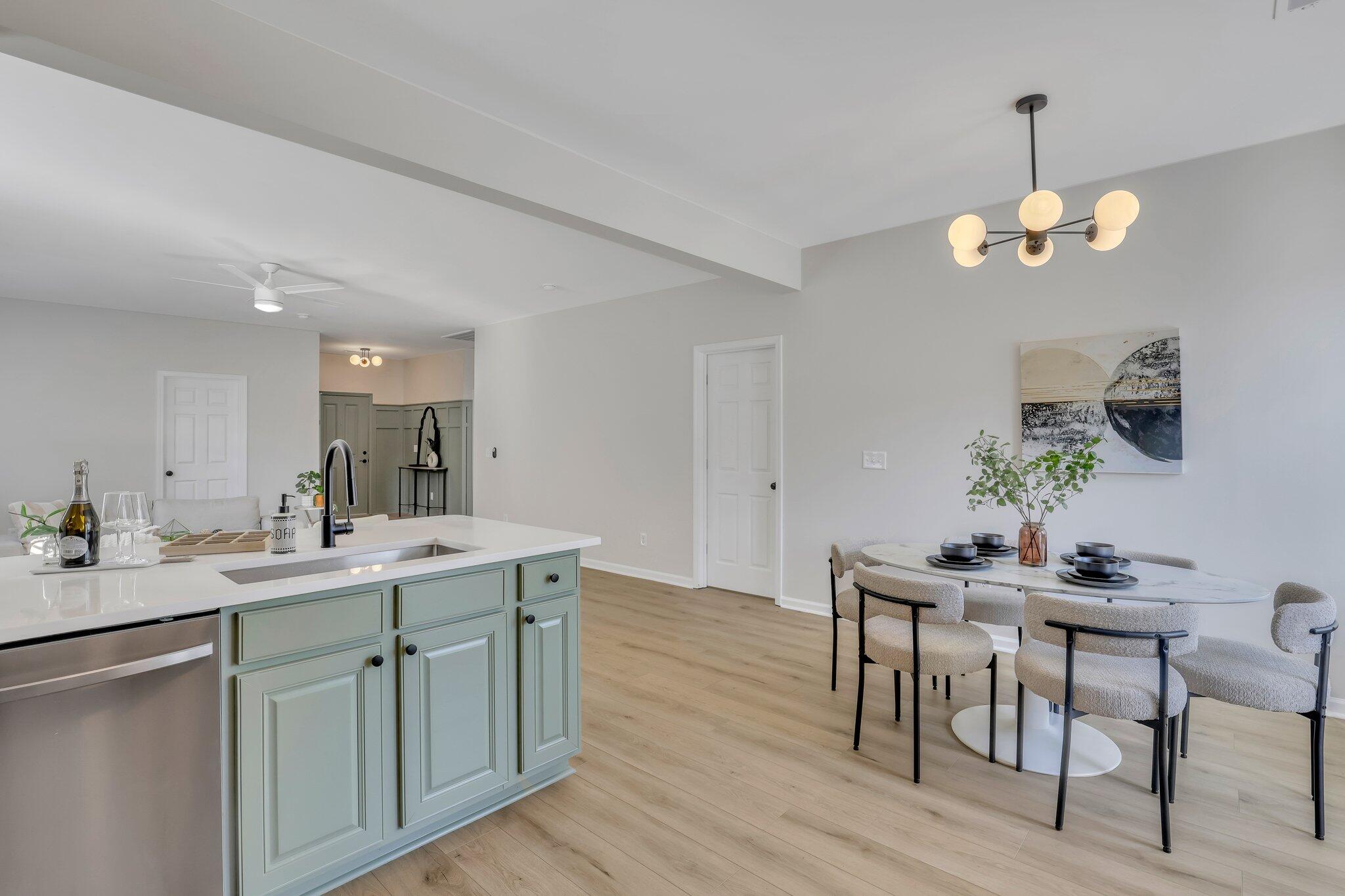 3113 Cold Harbor Way Charleston, SC 29414 - Photo 9 of 24 Dining & kitchen