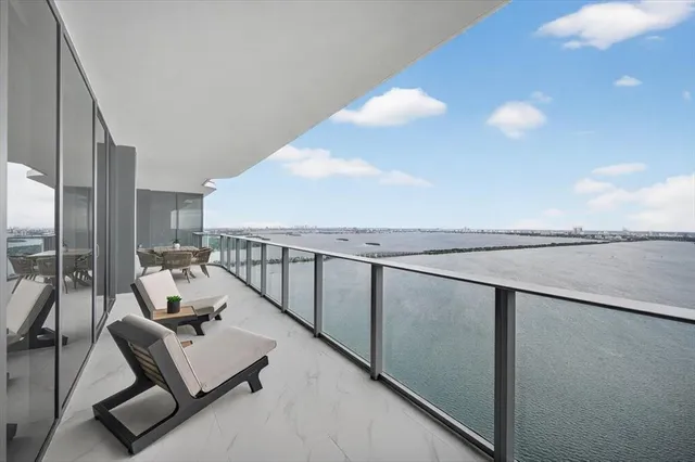 $4,599,000 | 700 Northeast 24th Street, Unit 4802, Miami, FL 33137