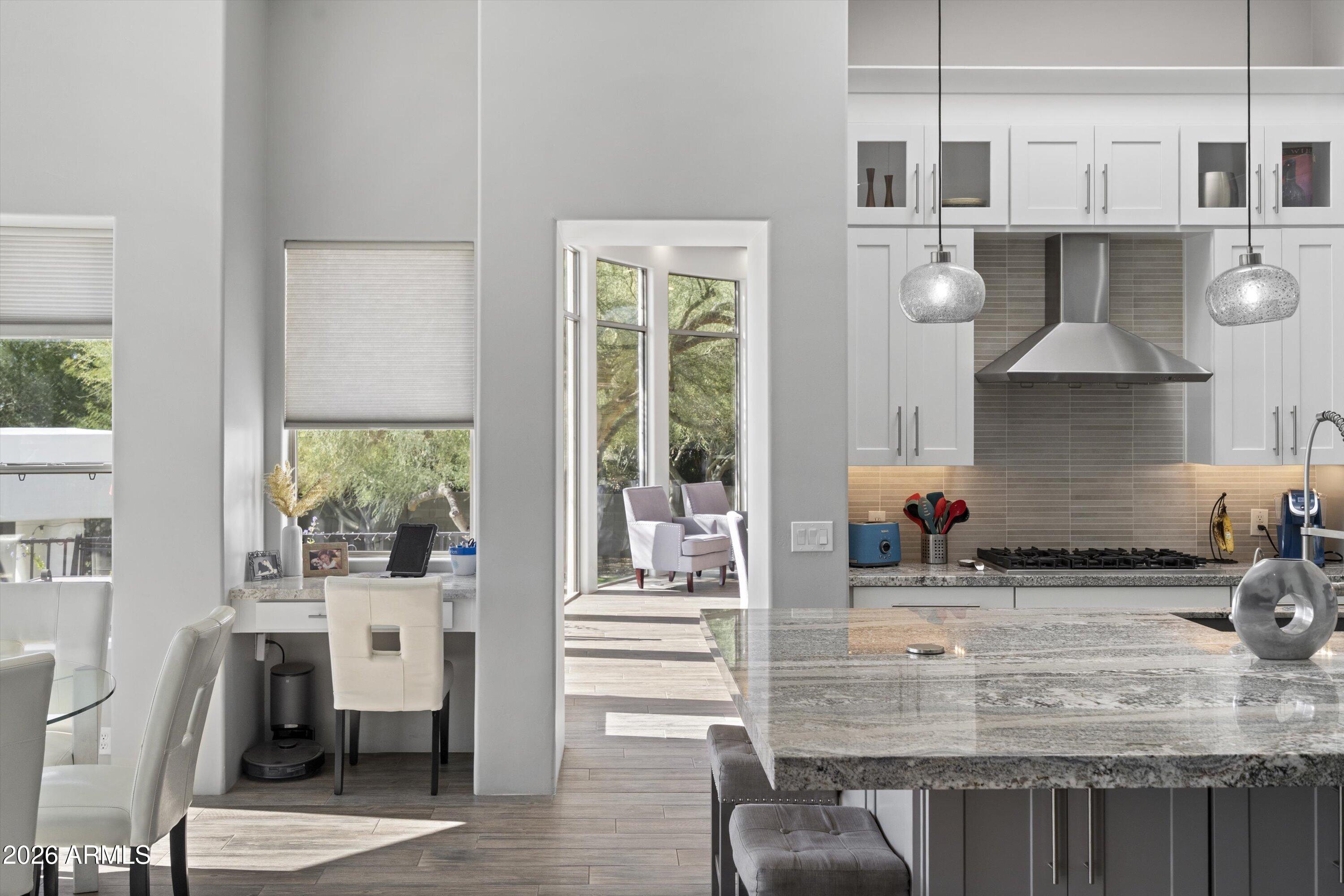 10800 East Cactus Road, Unit 7 Scottsdale, AZ 85259 - Photo 34 of 118 034-Kitchen to Living Area