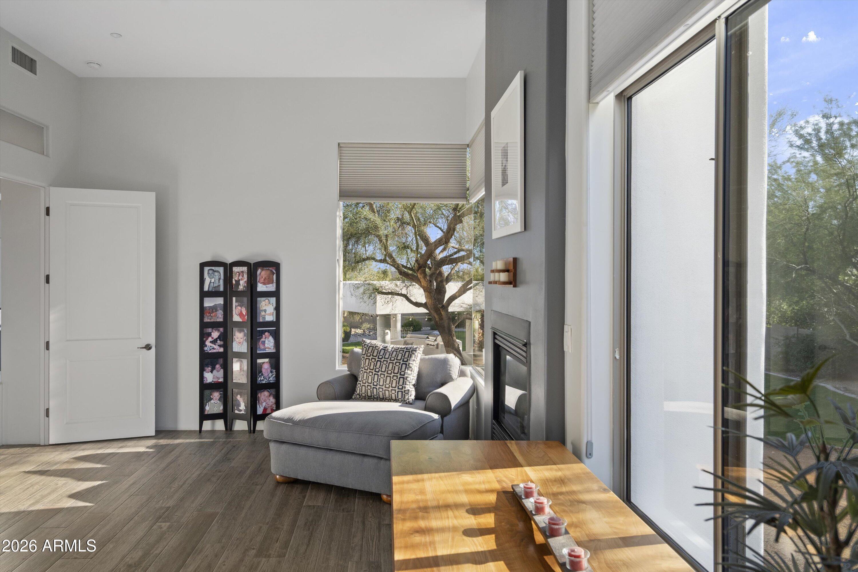 10800 East Cactus Road, Unit 7 Scottsdale, AZ 85259 - Photo 45 of 118 045-Primary Suite