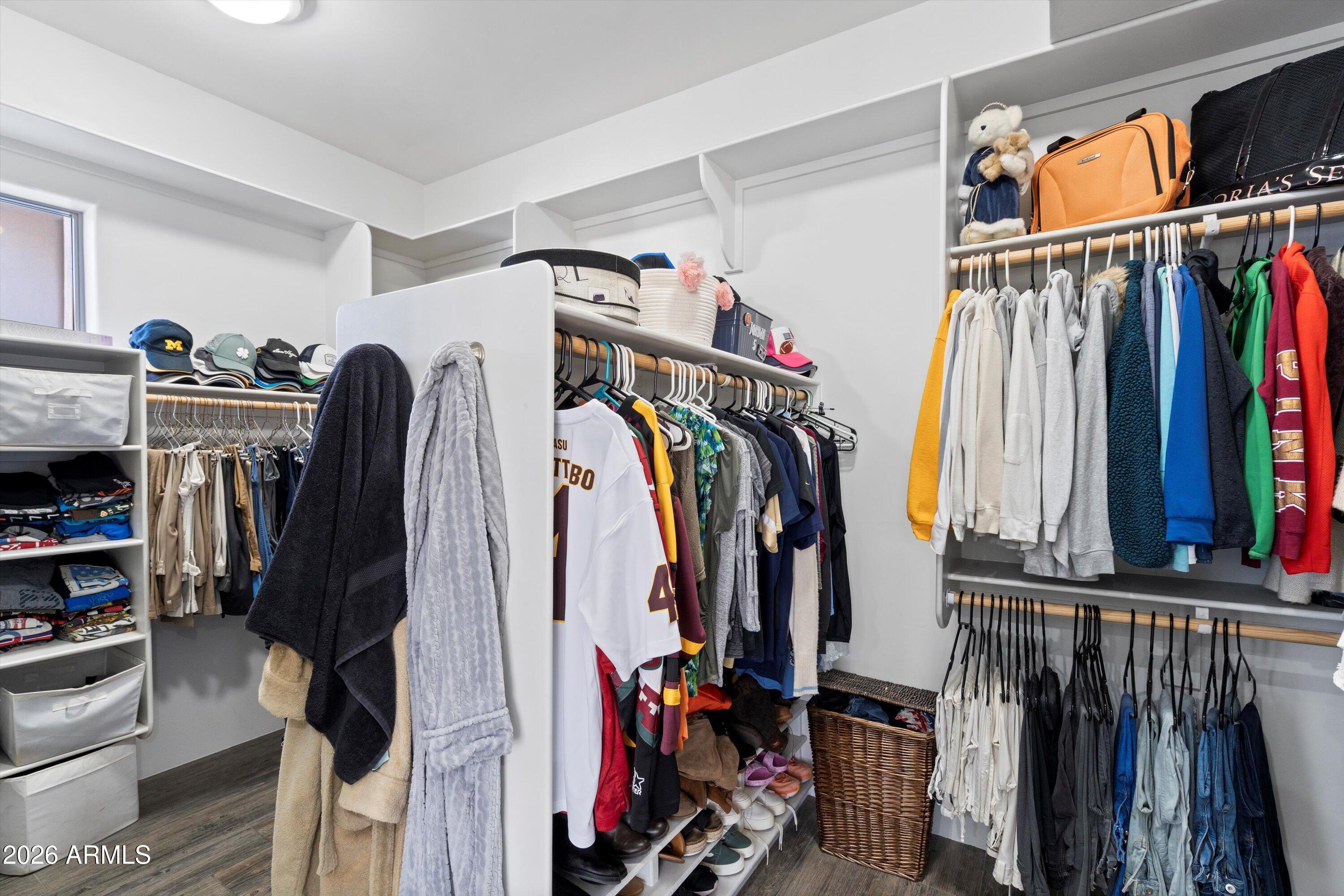 10800 East Cactus Road, Unit 7 Scottsdale, AZ 85259 - Photo 51 of 118 051-Large Primary Closet