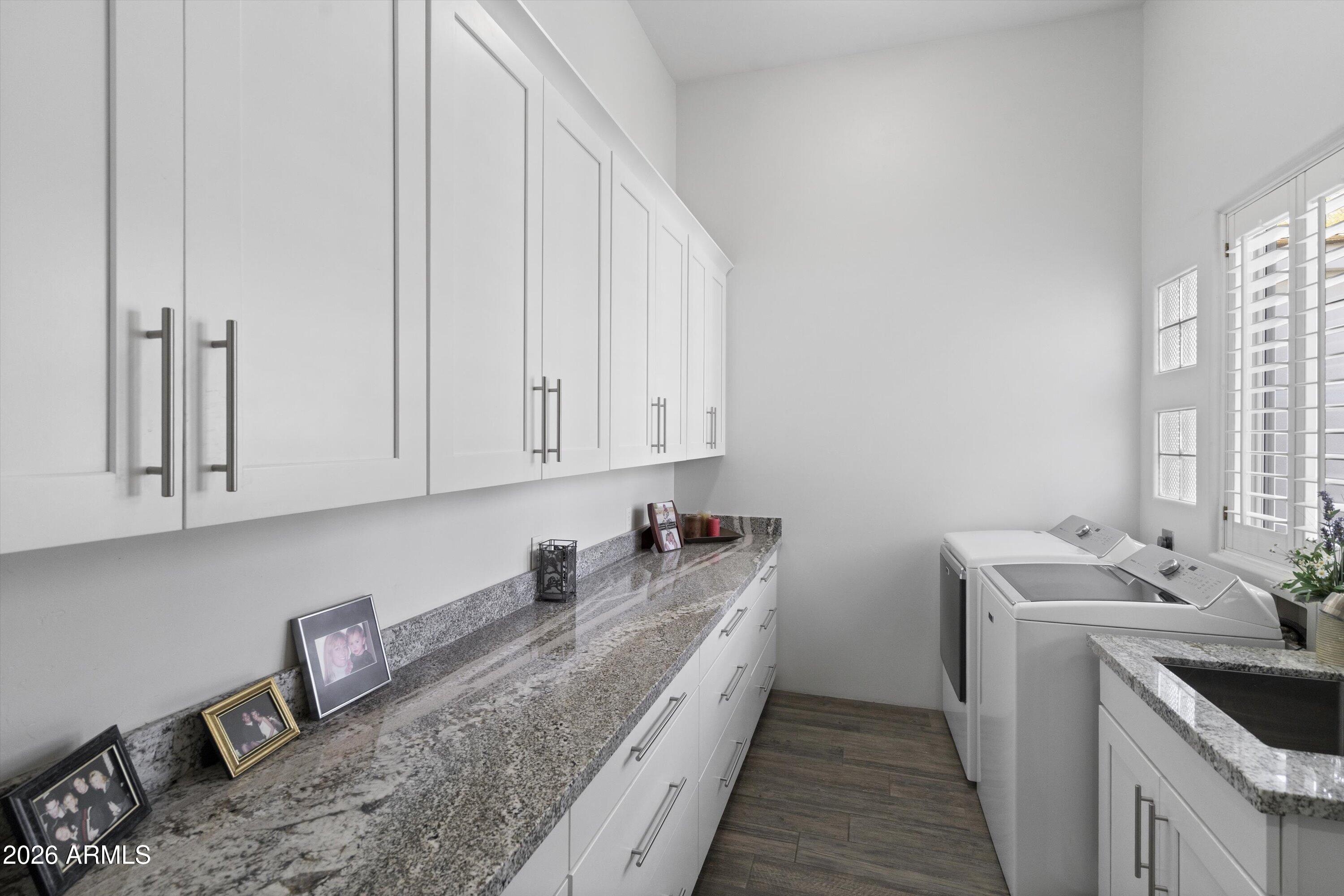 10800 East Cactus Road, Unit 7 Scottsdale, AZ 85259 - Photo 57 of 118 057-Large Laundry Room