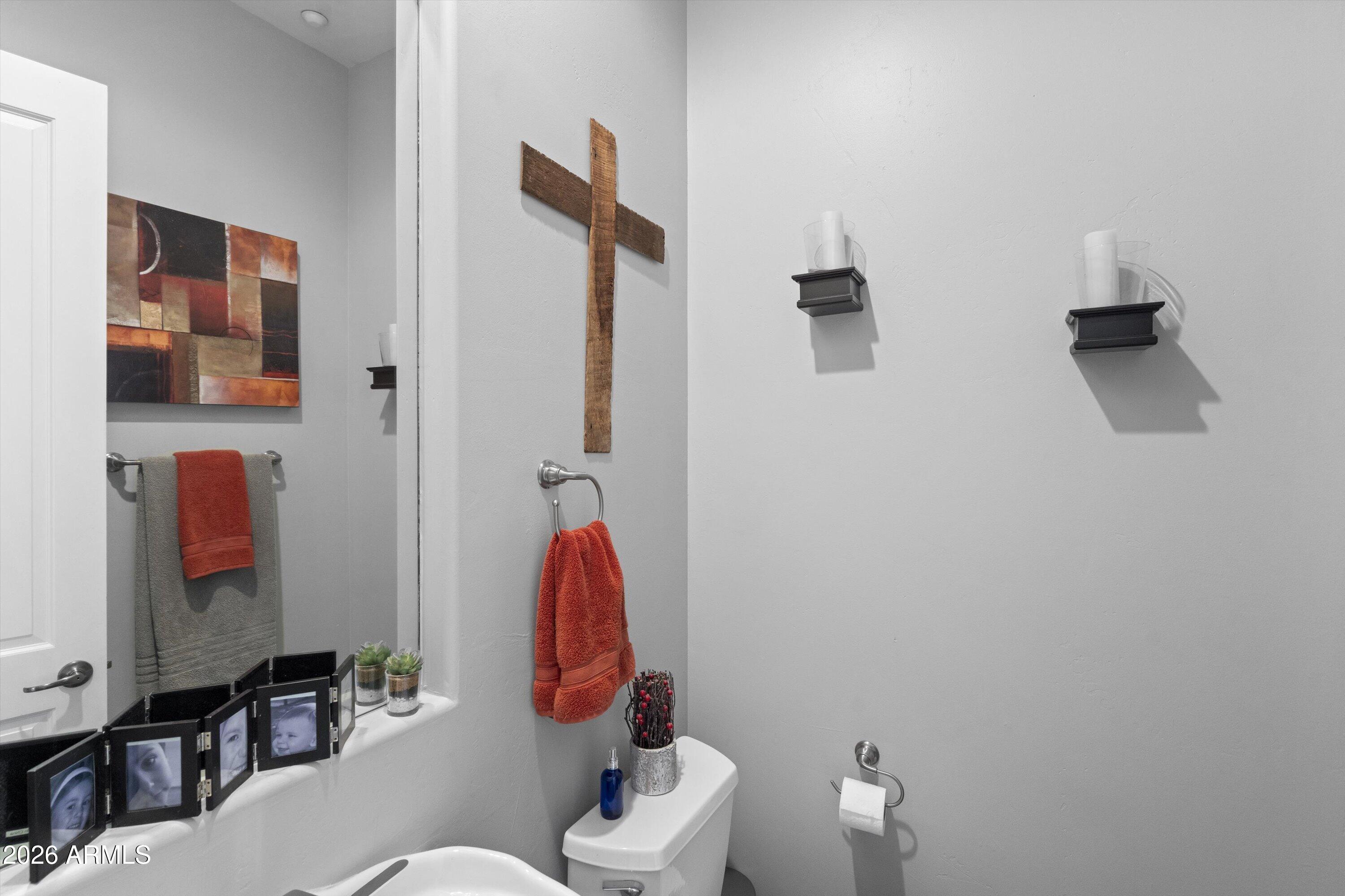 10800 East Cactus Road, Unit 7 Scottsdale, AZ 85259 - Photo 58 of 118 058-Guest Bathroom