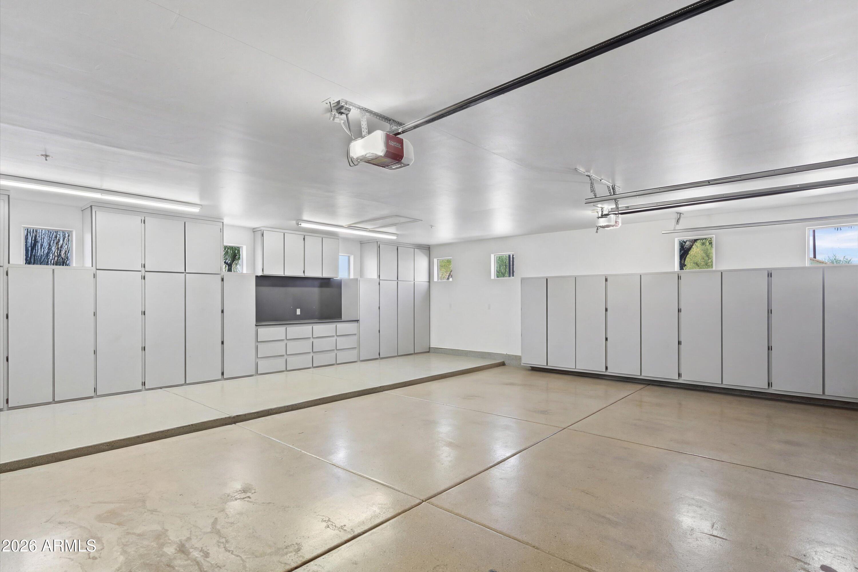 10800 East Cactus Road, Unit 7 Scottsdale, AZ 85259 - Photo 67 of 118 067-3 Car Garage