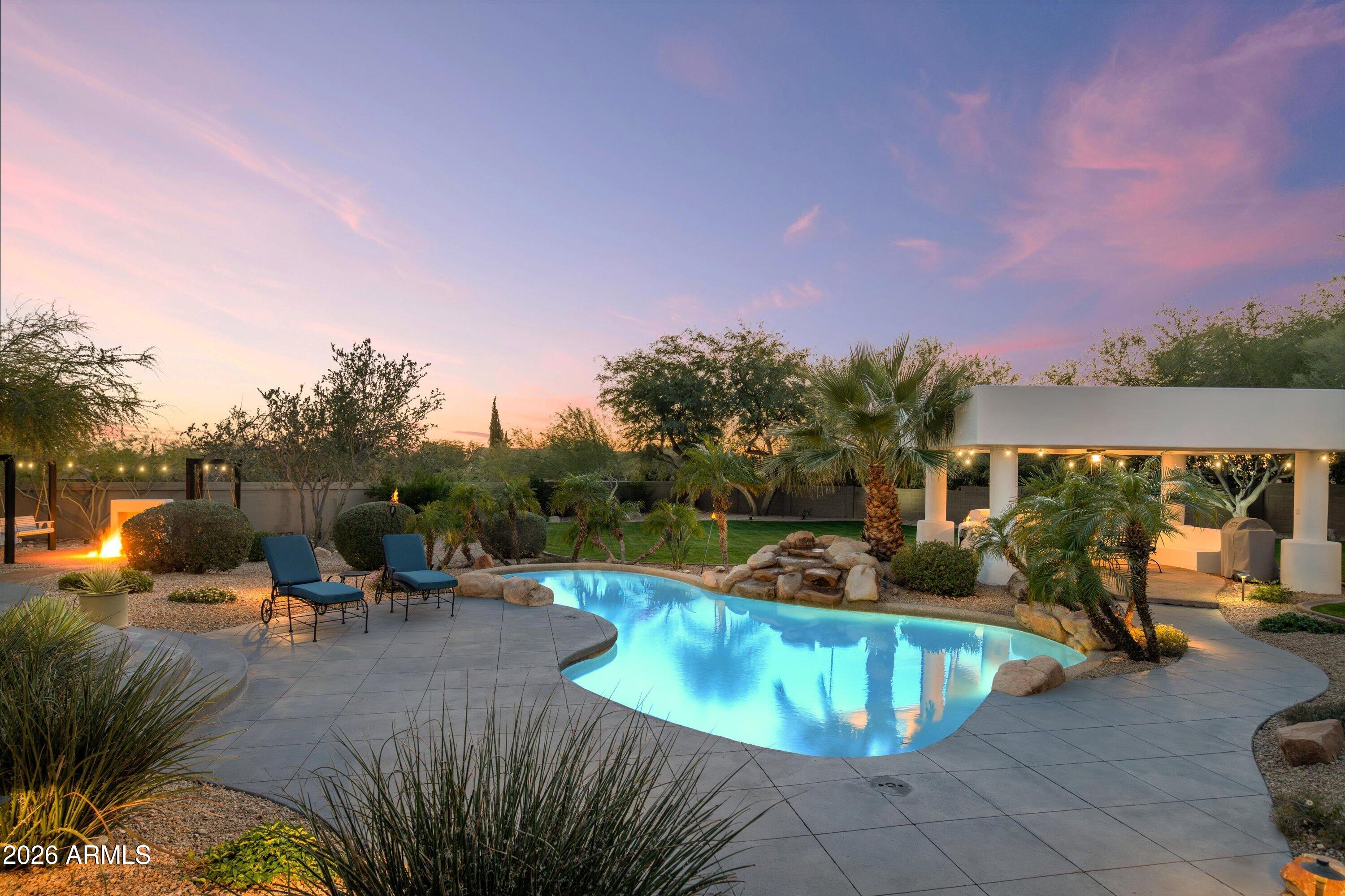 10800 East Cactus Road, Unit 7 Scottsdale, AZ 85259 - Photo 5 of 118 003-Backyard Twilight View
