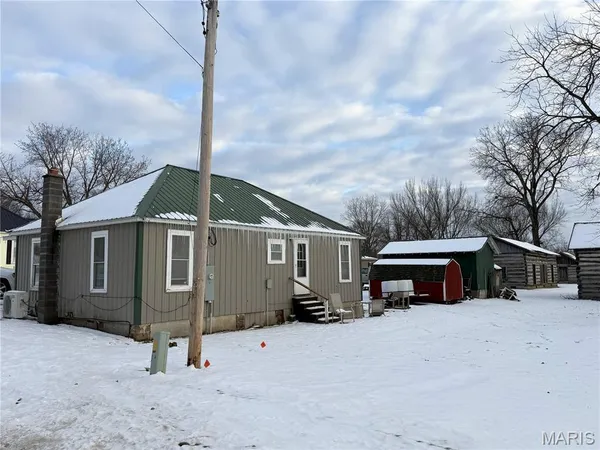 $89,000 | 209 Snyder Avenue, Novinger, MO 63559