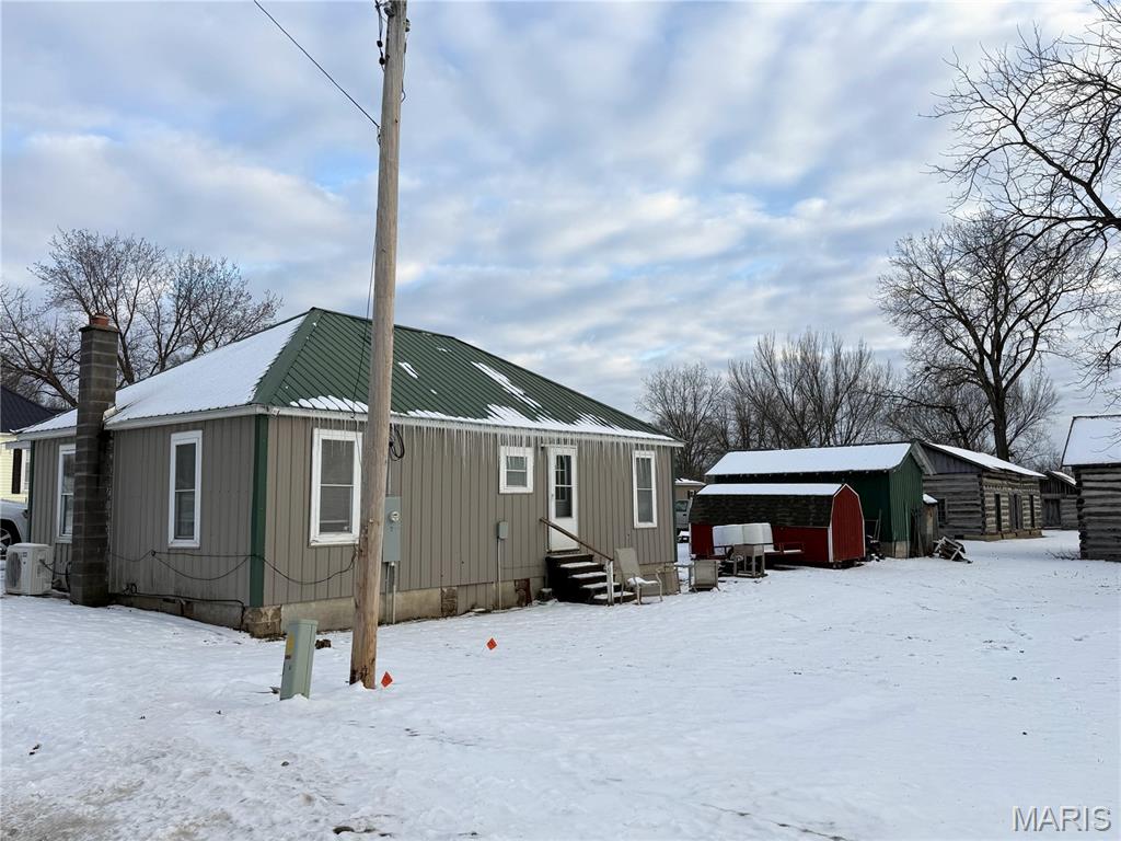 209 Snyder Avenue Novinger, MO 63559 - Photo 17 of 20