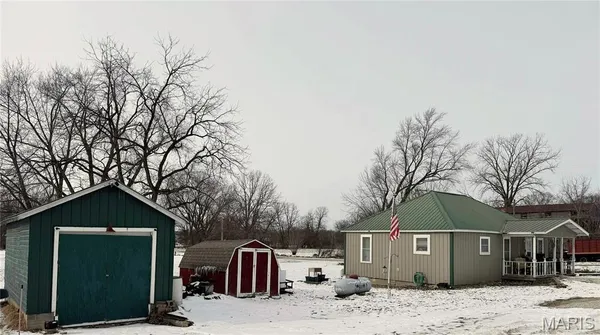 $89,000 | 209 Snyder Avenue, Novinger, MO 63559