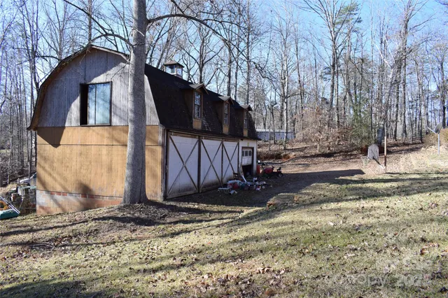 $650,000 | 228 Wildwood Lane, Columbus, NC 28722