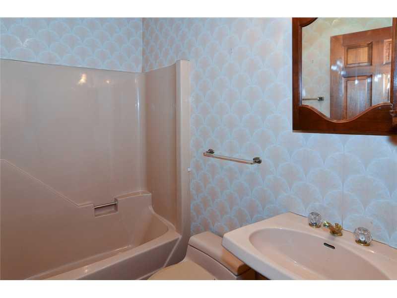 113 Fox Road Apollo, PA 15613 - Photo 11 of 15 Full Bath. Full Bath, nice sized needs some updating