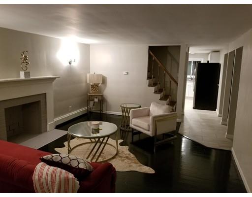 121 Roy Street Springfield, MA 01104 - Photo 3 of 6 Gallery Image 3