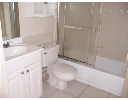 122 Maplecrest Circle Jupiter, FL 33458 - Photo 9 of 15 Additional Photo
