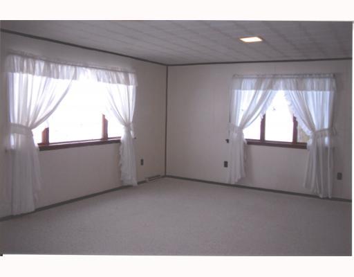 31 Stadium Road Millsboro, PA 15348 - Photo 10 of 15 Living Room.