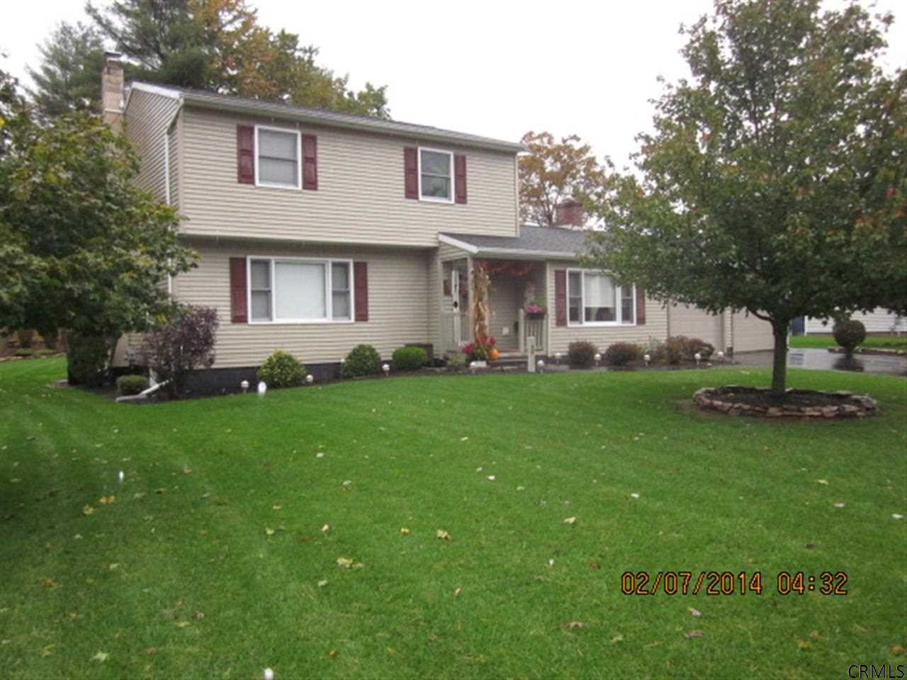 32 Cramer Path Gansevoort, NY 12831 - Photo 3 of 20 Photo 3