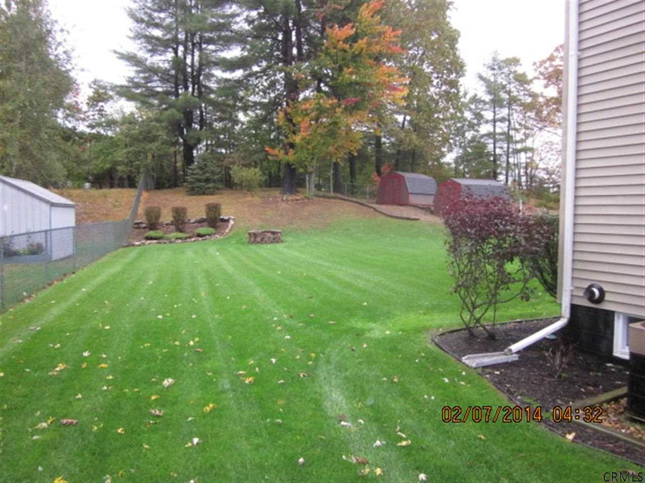 32 Cramer Path Gansevoort, NY 12831 - Photo 4 of 20 Photo 4