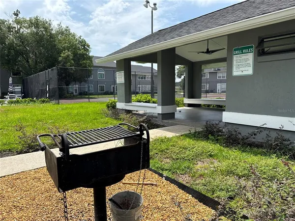 a view of a yard in the back yard