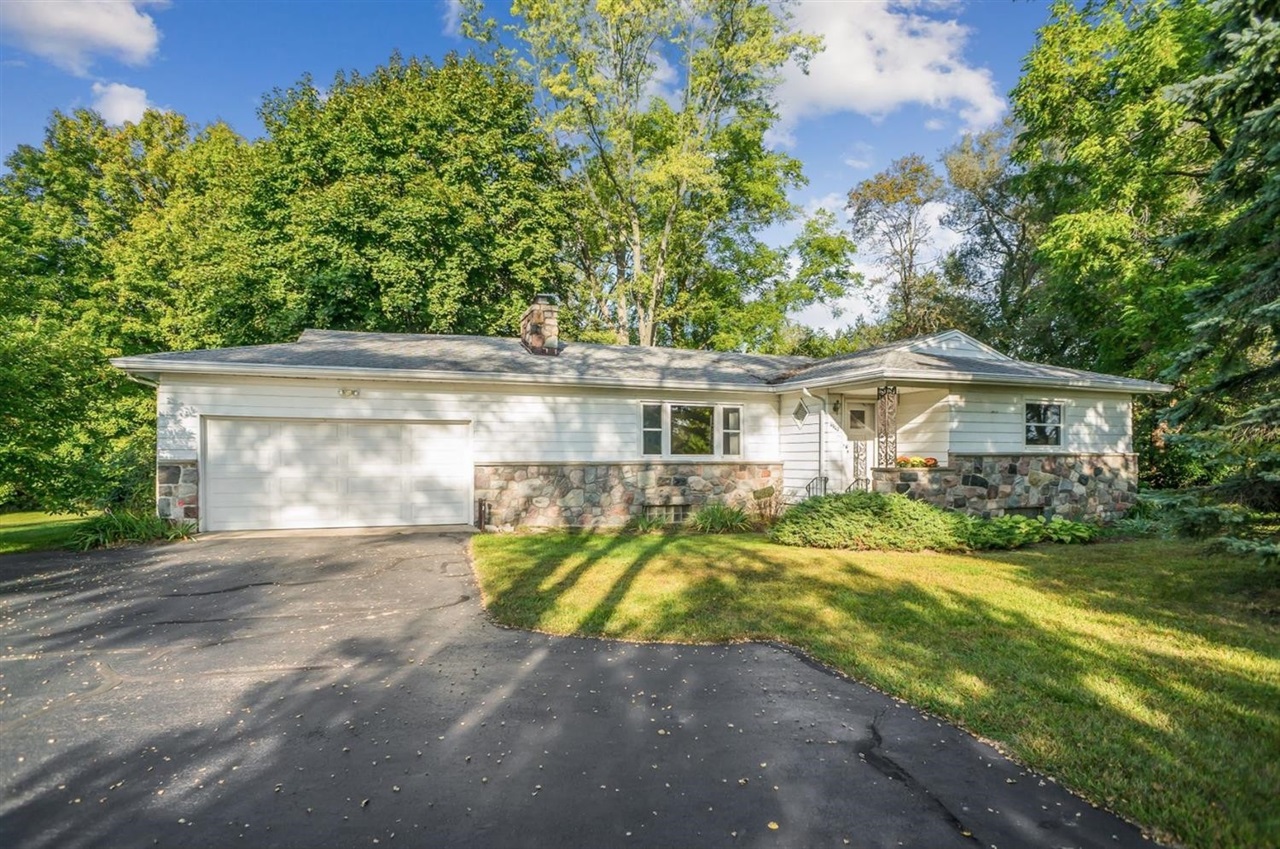 4902 South M 52 Manchester, MI 48158 - Photo 3 of 33