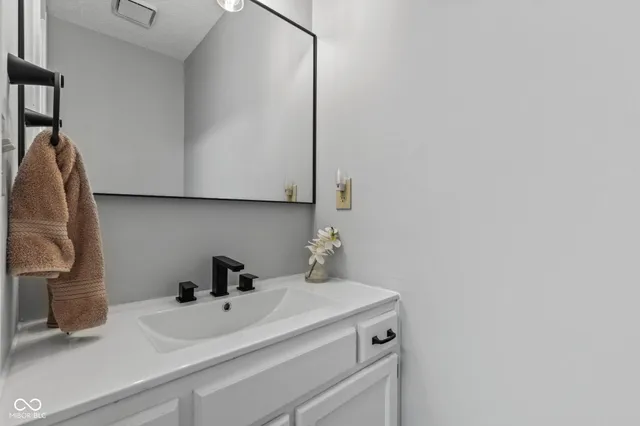 $489,000 | 1324 Willow Oak Court, Avon, IN 46123